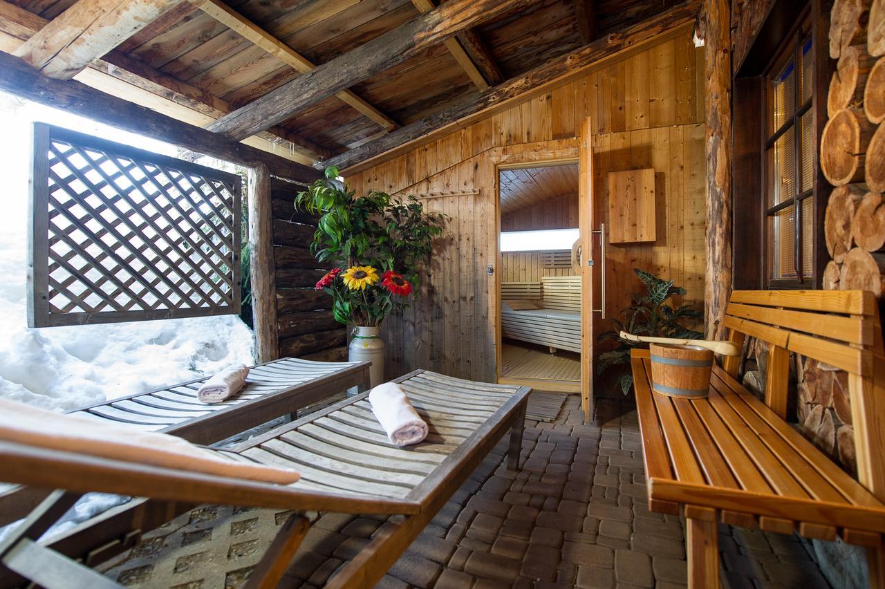 Hotel Sattleggers Alpenhof & Feriensternwarte à Greifenburg Extérieur photo