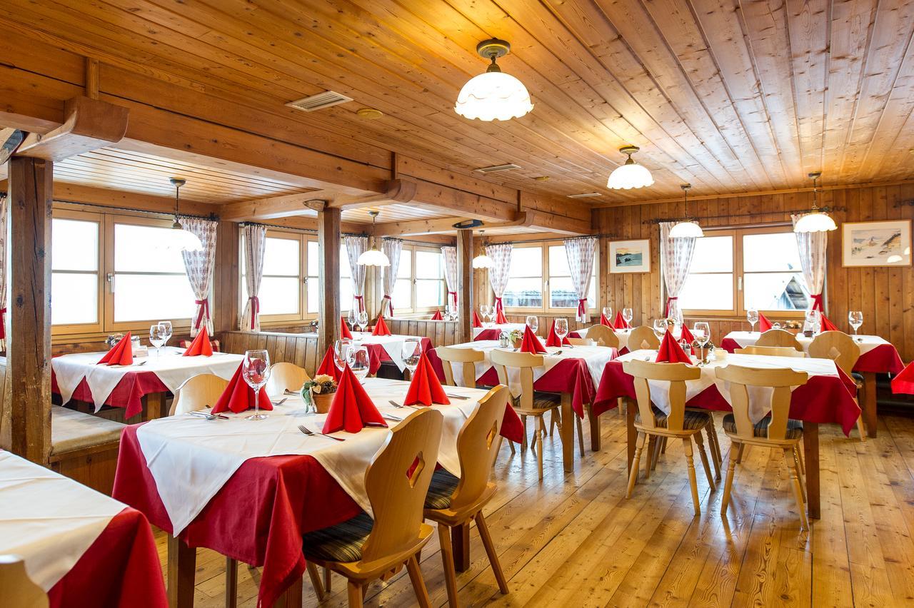 Hotel Sattleggers Alpenhof & Feriensternwarte à Greifenburg Extérieur photo